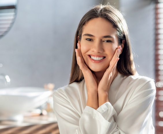 happy smile after visiting cosmetic dentist burleson